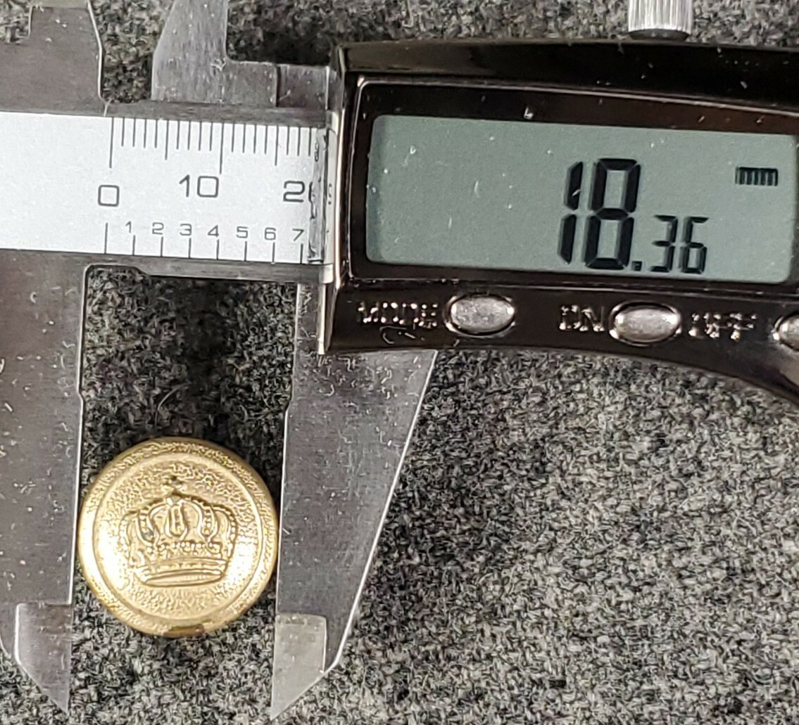 WWI German Button 1910 with Brass finish, 18MM buttons by the each