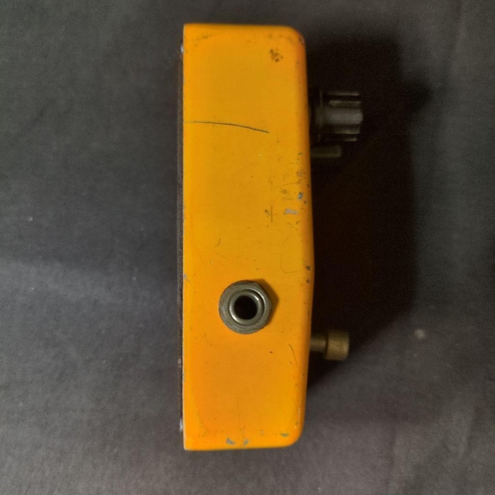 THE CHOKE COMPRESSOR