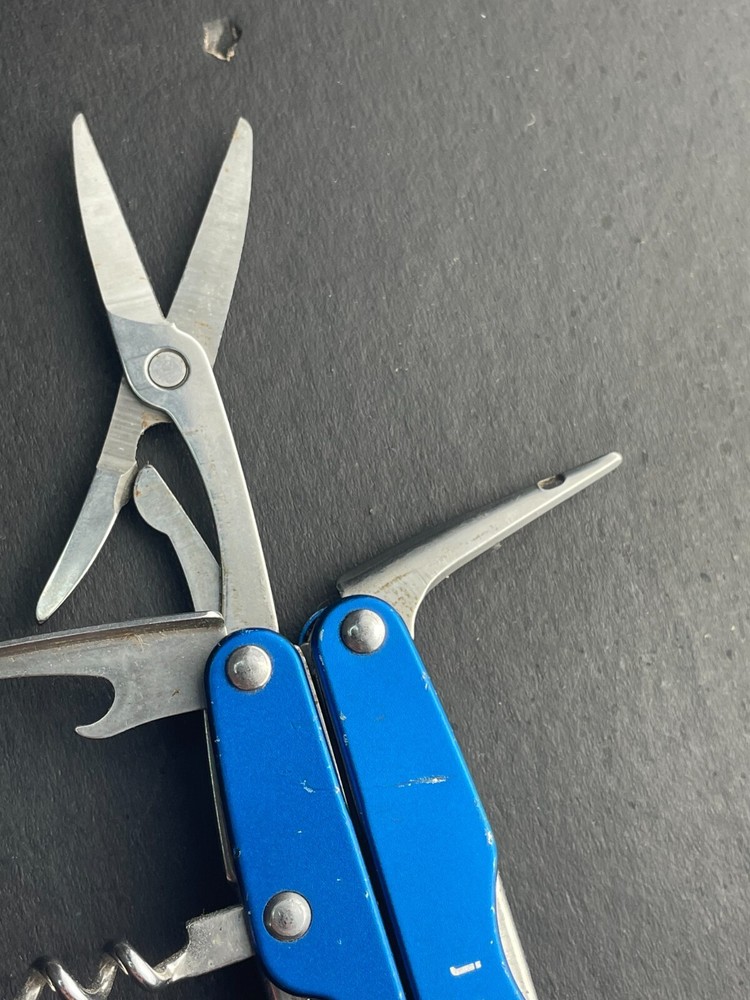 Leatherman Juice CS4 Multi Tool - Various Colors