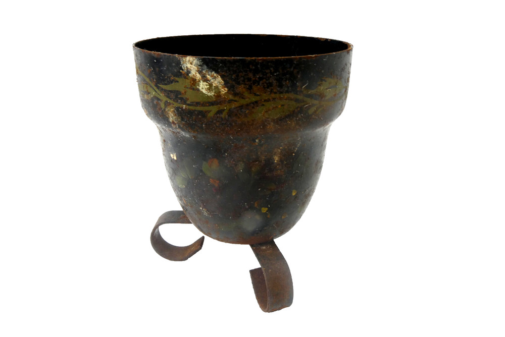 Custom Three Legged Metal Painted Rustic Rusty Single Plant Planter Decorator