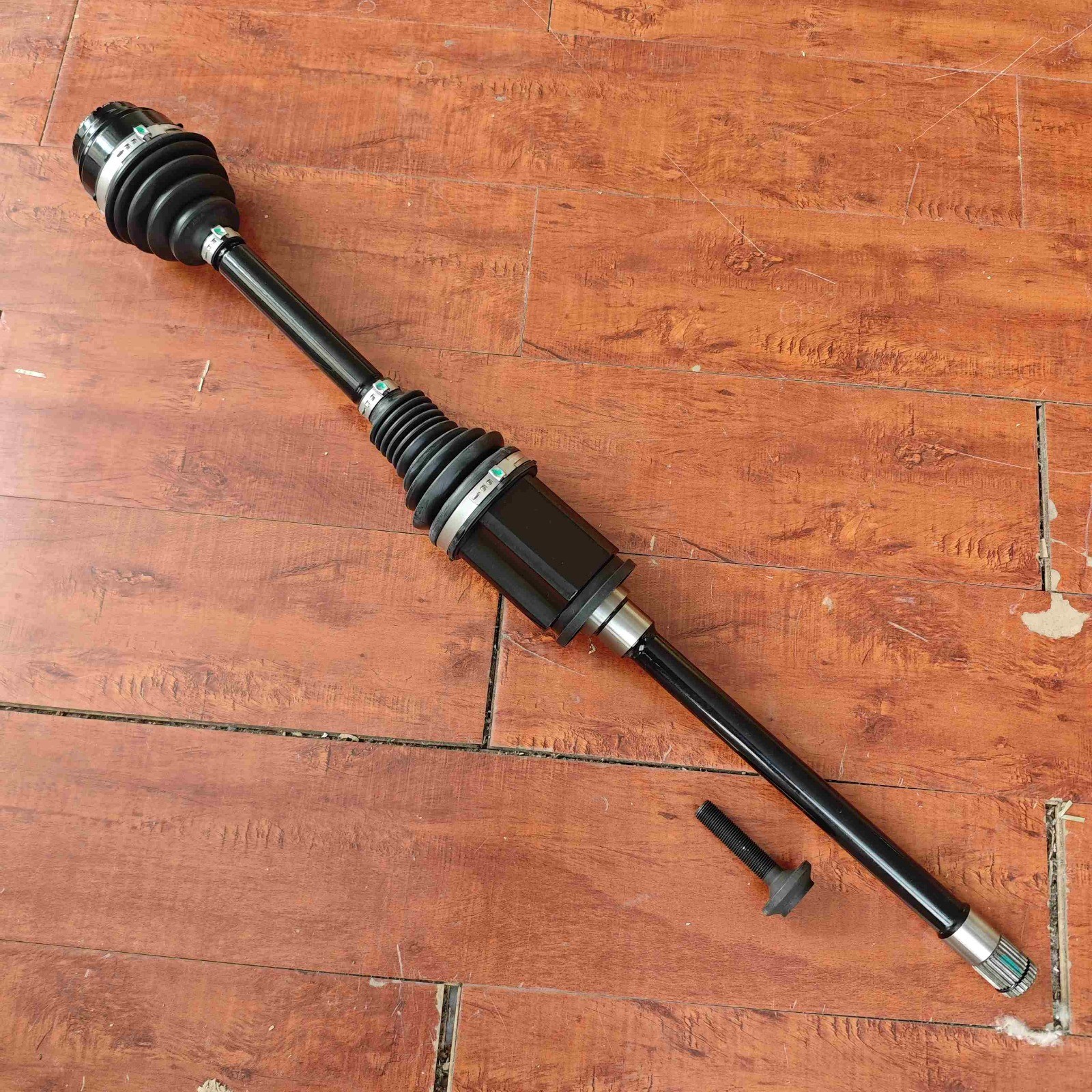 Front Right CV Axle Shaft 31608092196 for BMW M3 M4 G80 G82 G83 xDrive AWD 21-24