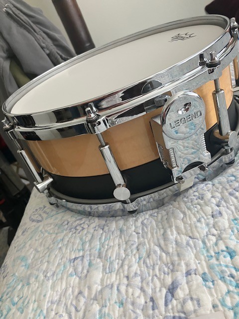 Legend snare drum from Kaman