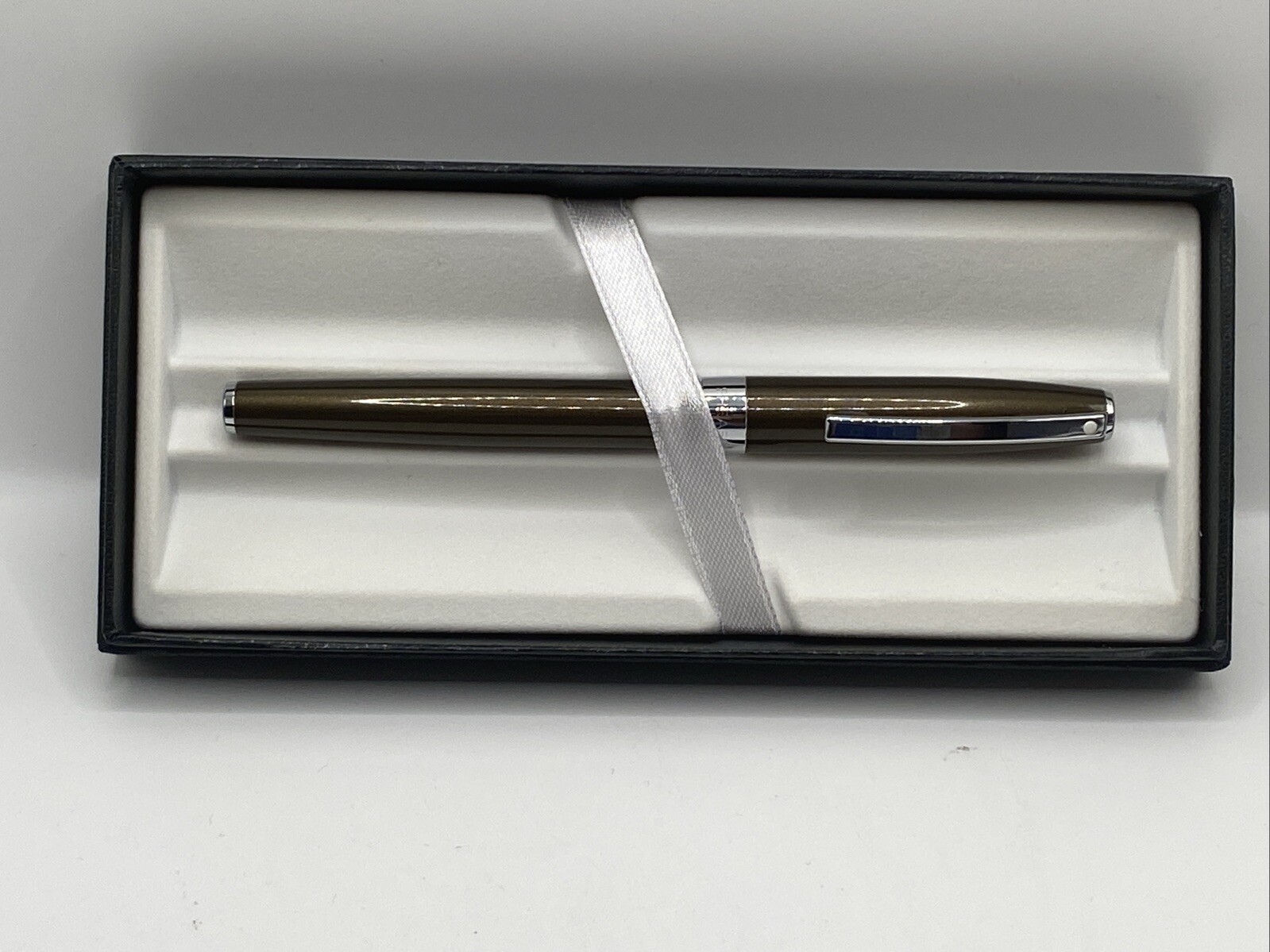 Shaeffer Sagaris Brown Fountain Pen N0948050