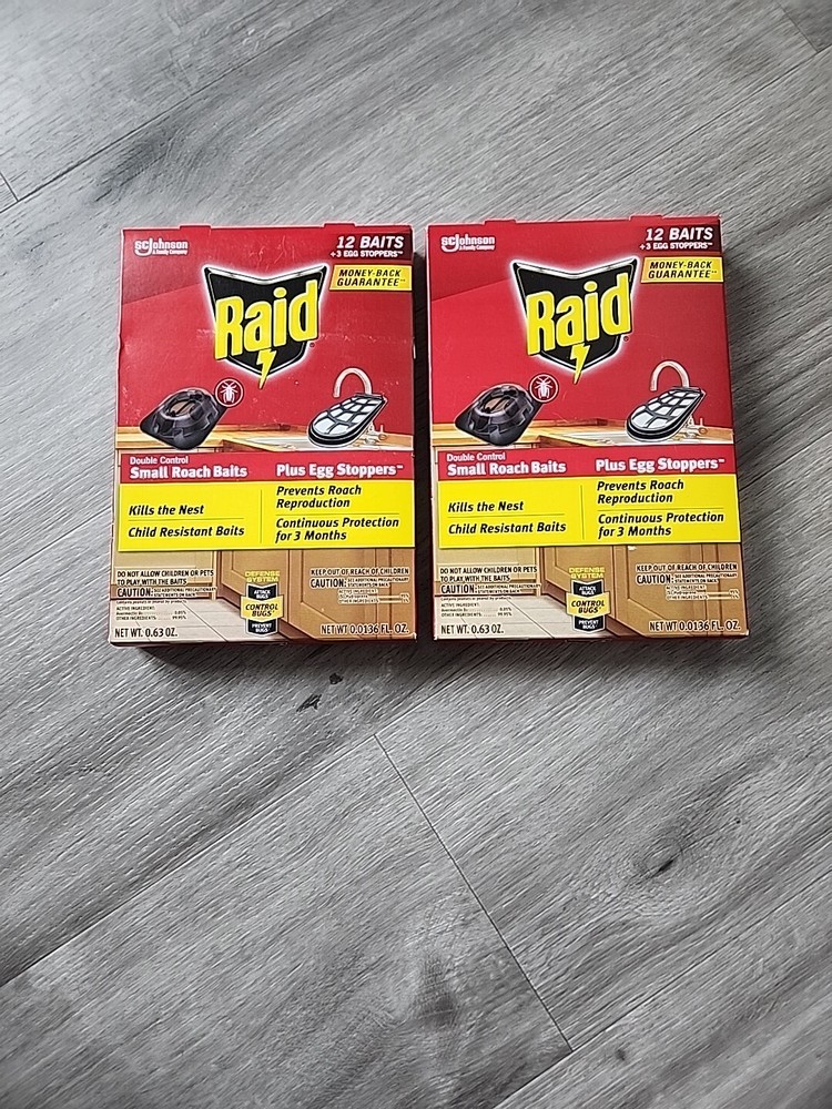 2 Packs of Raid Double Control Small Roach Baits 12 Per Box ~ 24 Total