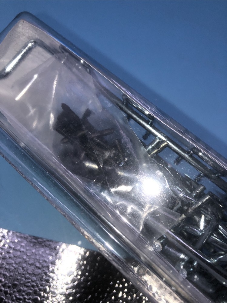 Locking Peg Hook Assortment Everbilt NIP 47 Pieces New