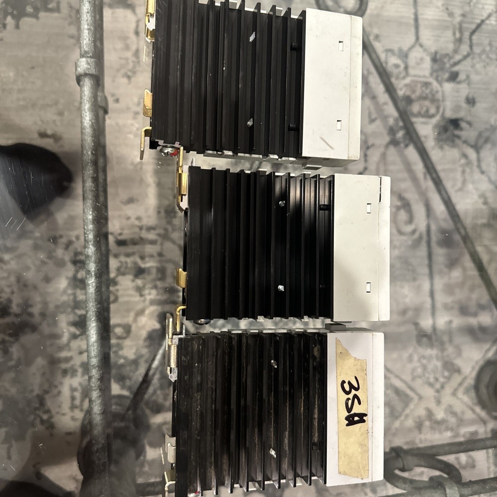 3 Lot - Crouzet GNR30DCZ Solid State Relay