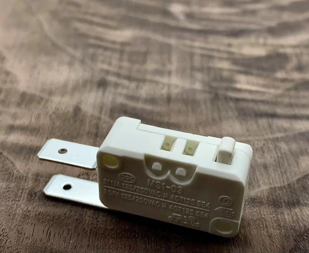 1pc DONGNAN high temperature resistant micro switch MS1-03D0-C050-02