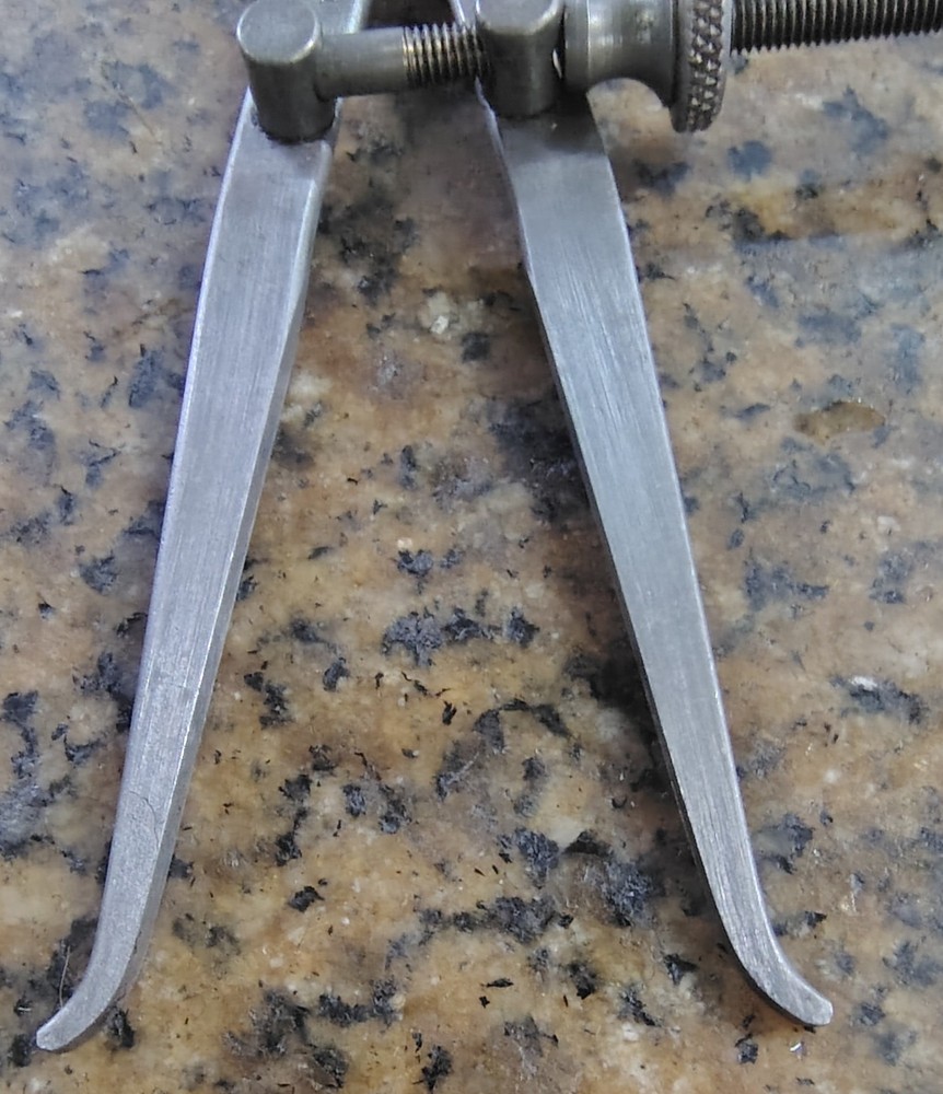 🗽 VINTAGE UNION TOOL 4" ID CALIPER