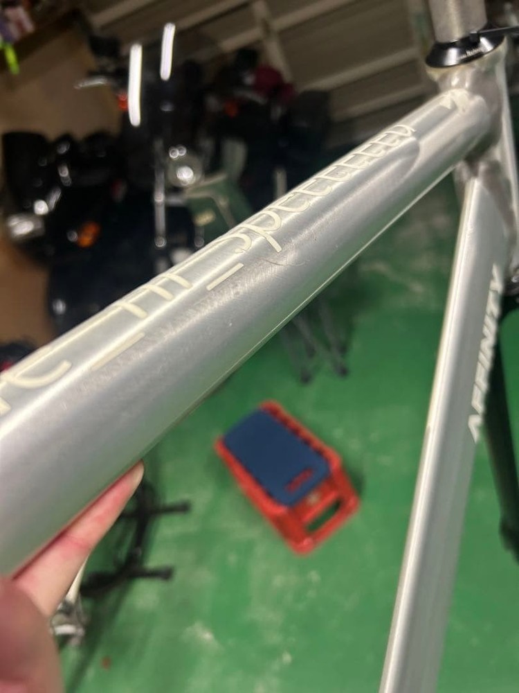 AFFINITY CYCLESKISSENA Lsize (raw)