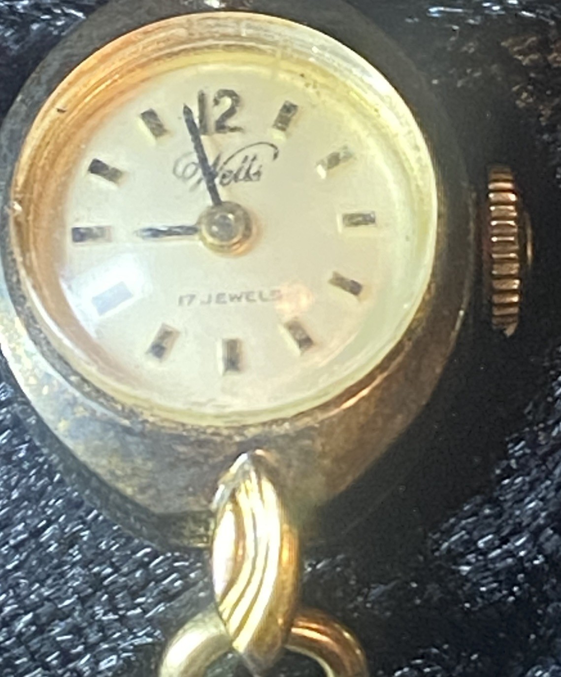 Vtg. WELLS 60's 17 Jewel Ladies Wrist Watch Working