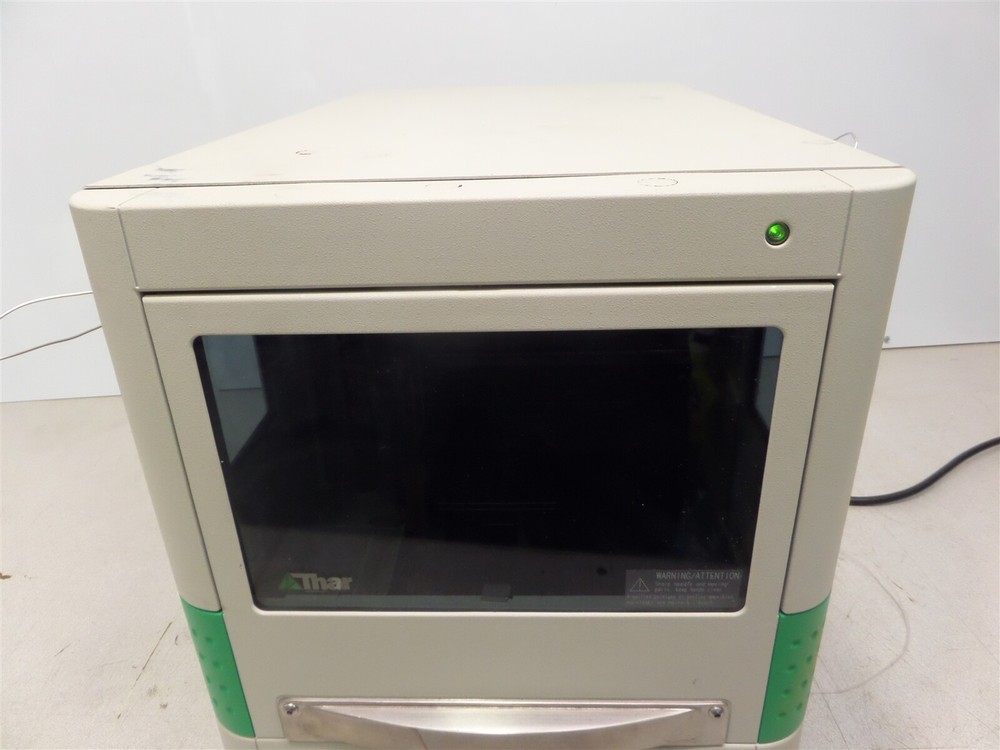 Thar Technologies Waters 840 Supercritical Fluid Chromatograph