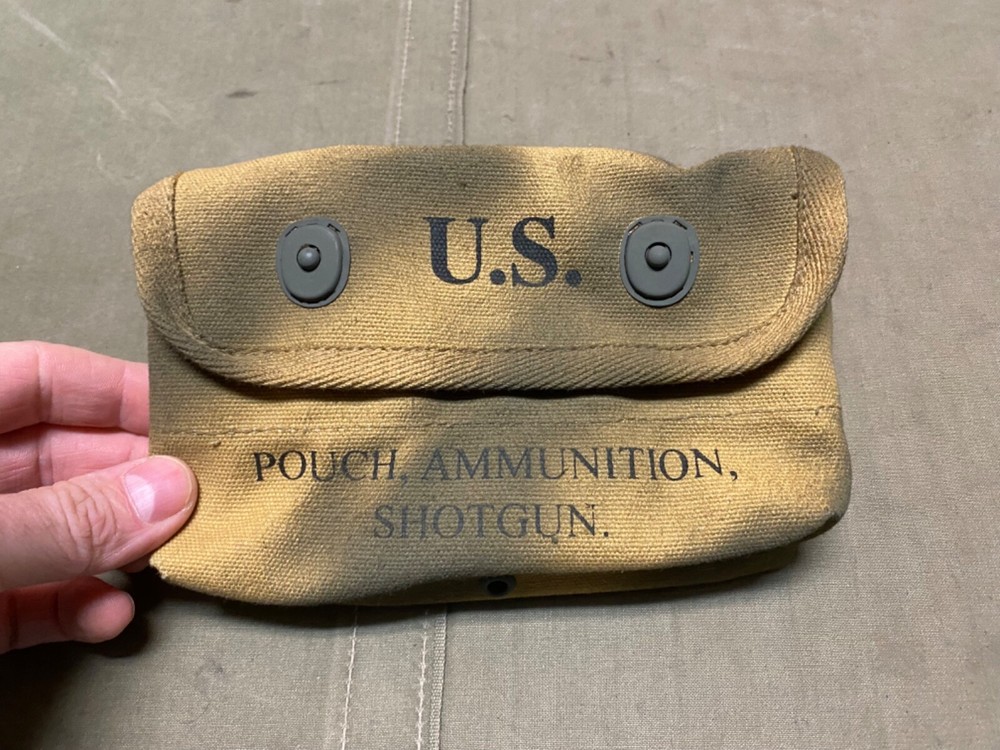 WWII US AIRBORNE PARATROOPER PATHFINDER M1942 SHOTGUN CAMO PAINTED AMMO POUCH