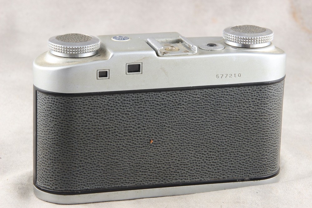 Graphic 35 Rangefinder Camera with Pushbutton Focus