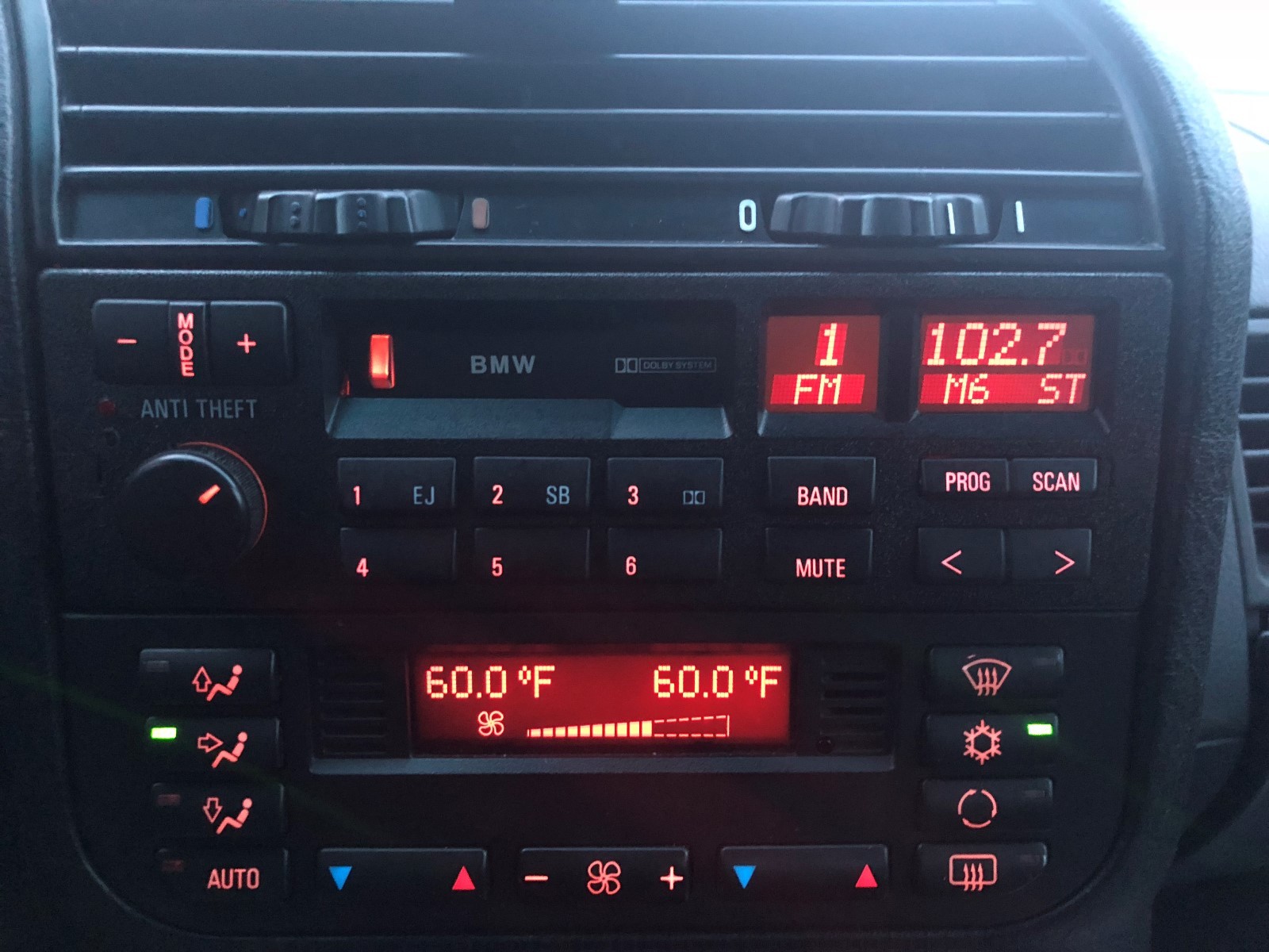 BMW CM5903L RADIO STEREO E31 E32 E34 E36 318 325 M3 M5 525 540 840 CODE INCLUDED