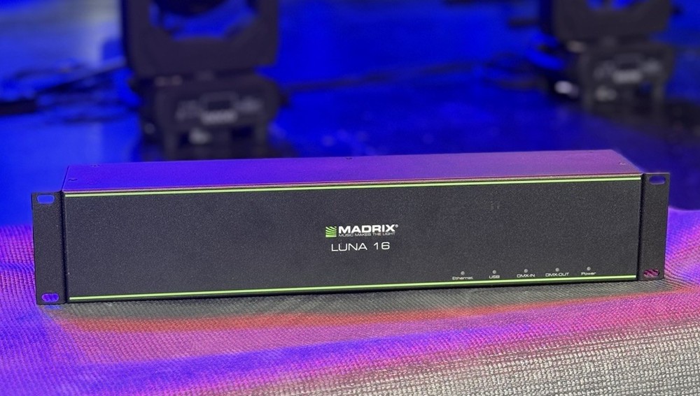 Madrix Luna 16 easy-to-use and reliable network node. ArtNet Node