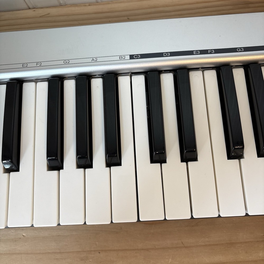 Please Read Working For Parts M-Audio Keystudio 49-Key MIDI Keyboard Controller