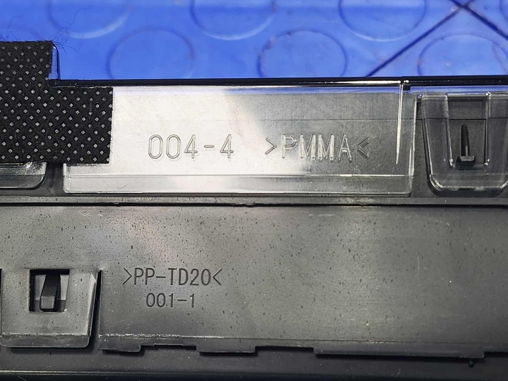 21-22 Subaru Crosstrek Digital Clock Temperature Multi Display Screen OEM