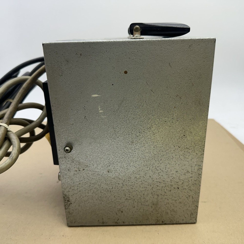 Associated Research 3KV AC 5MA Hypot Volt Meter Voltmeter 4025 Untested