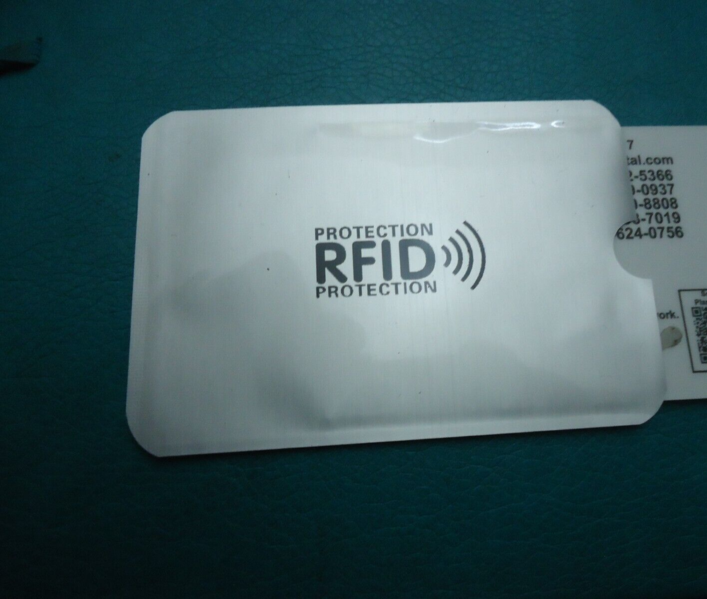 10-credit card protecion holders