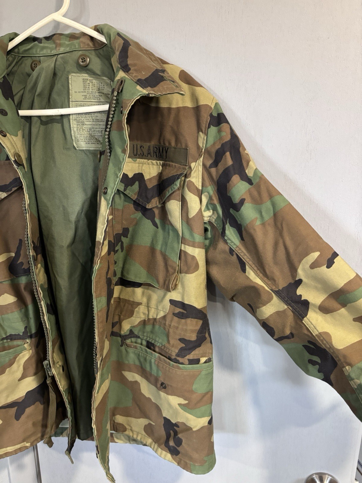 Vntg US Army M65 Field Jacket Mens Medium Short Woodland Camo Cold Weather 90's