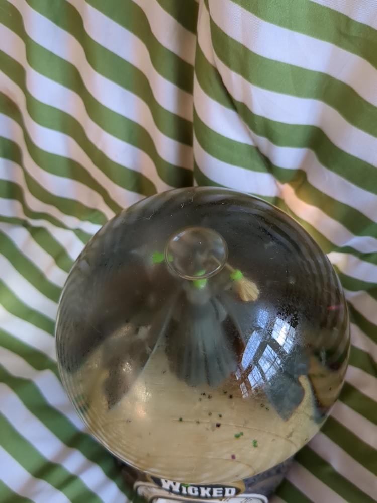 Wicked 2003 Broadway Musical Snow Globe Witch/Elphaba 'Defying Gravity' Theme