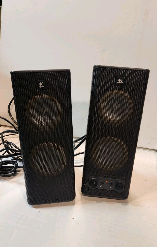 Logitech Stereo Computer Speakers 2.0 Desktop System w/ Volume Control And Jack