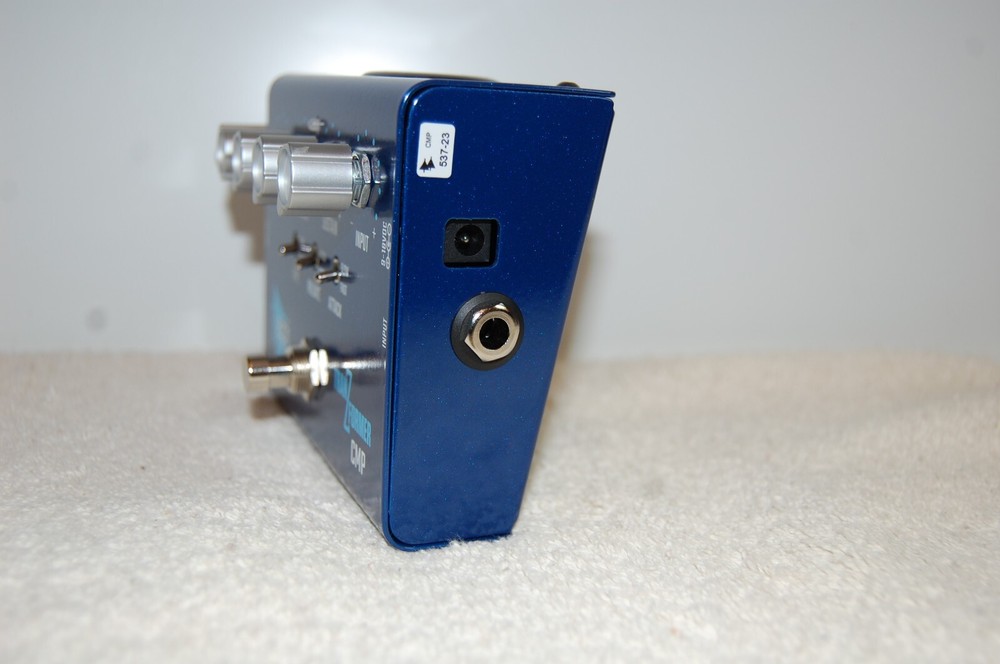 API Select TranZformer CMP  compressor pedal for bass & guitar