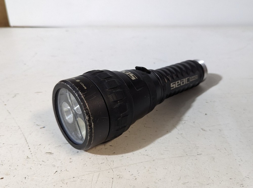 Seac R40 Light - Rechargeable Dive Light (0500024020000A)