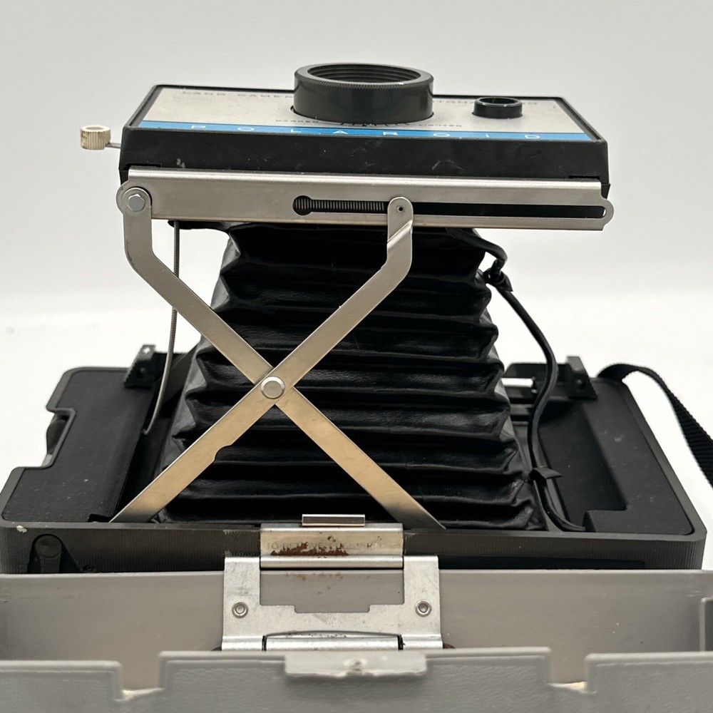 Vintage Polaroid Automatic 210 Land Camera