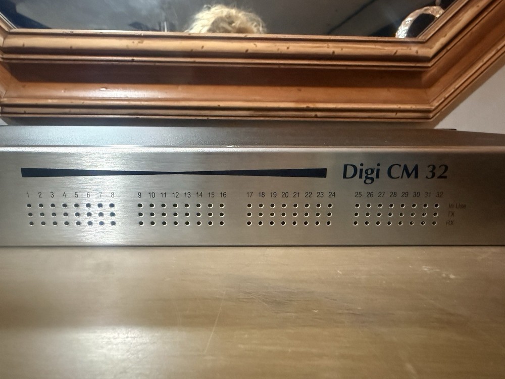 Digi CM 32 Connectware 32-Port Terminal Server Console –Tested And Powered On