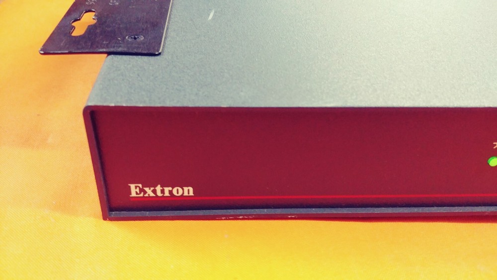EXTRON SW6 VGA SWITCHER WITH AUDIO (*)