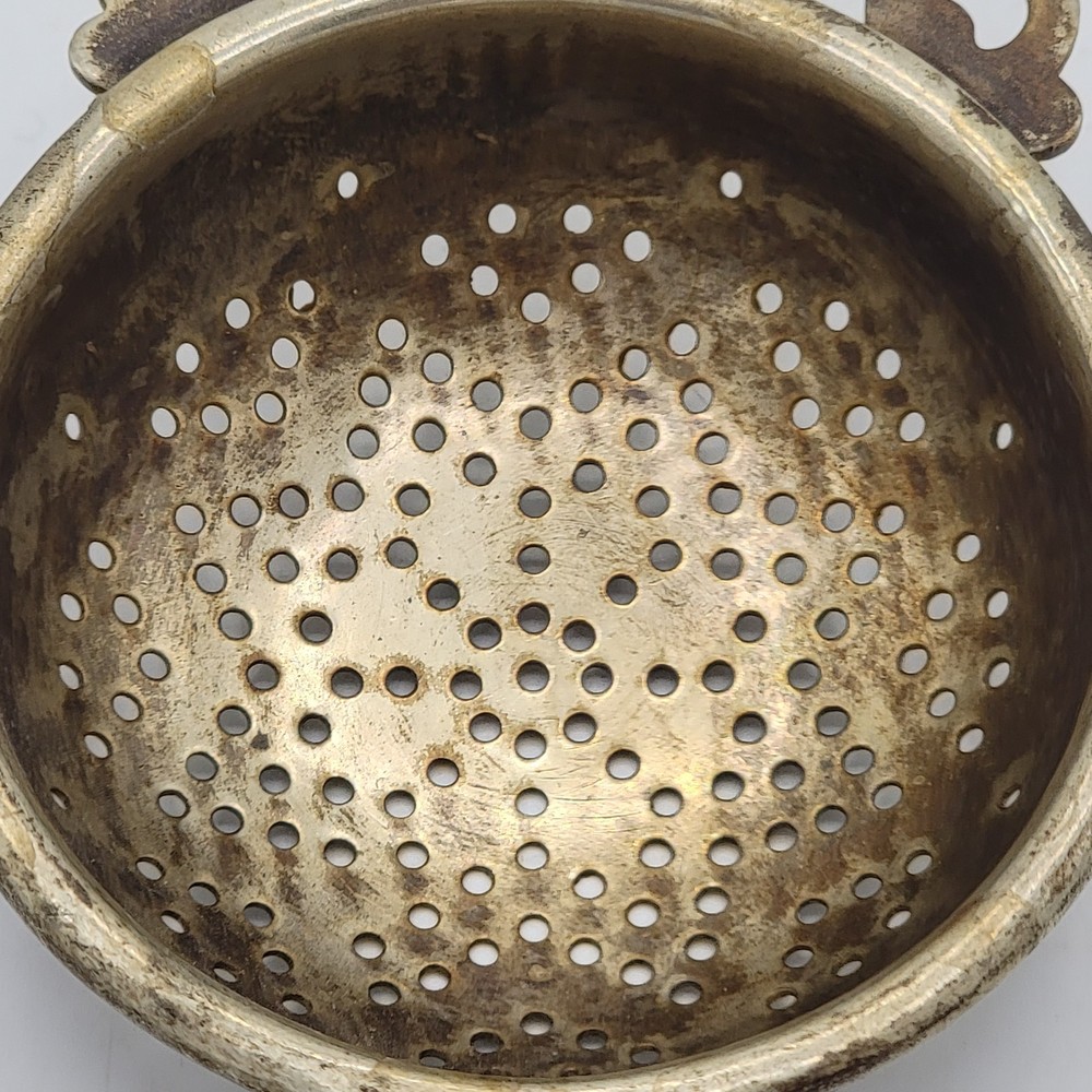 Metropolitan Silverware Vintage Heavy Electro-Plated Nickel Siver Tea Strainer