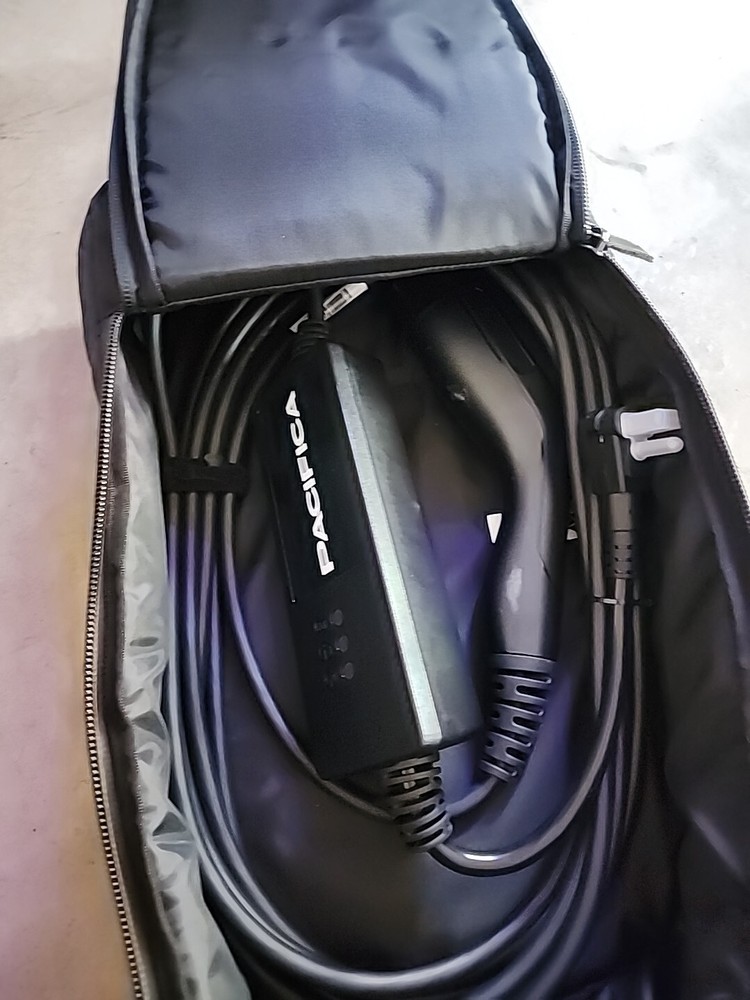 Chrysler Phev Charger With Bag (Used)