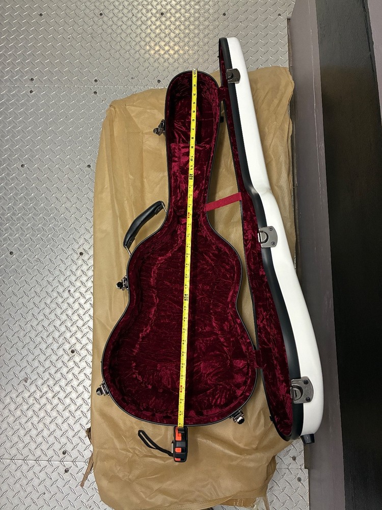 1/2 Size Classical Guitar Case Hard Shell Fiberglass White
