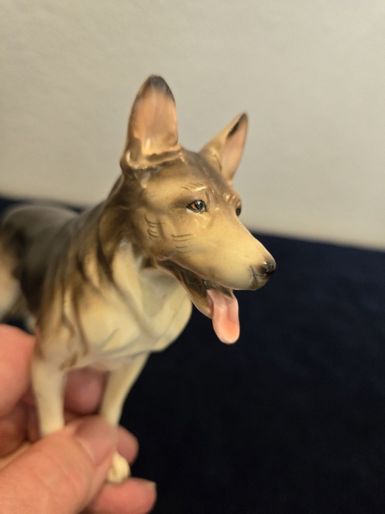 German Sheppard Figurine 5 Inch