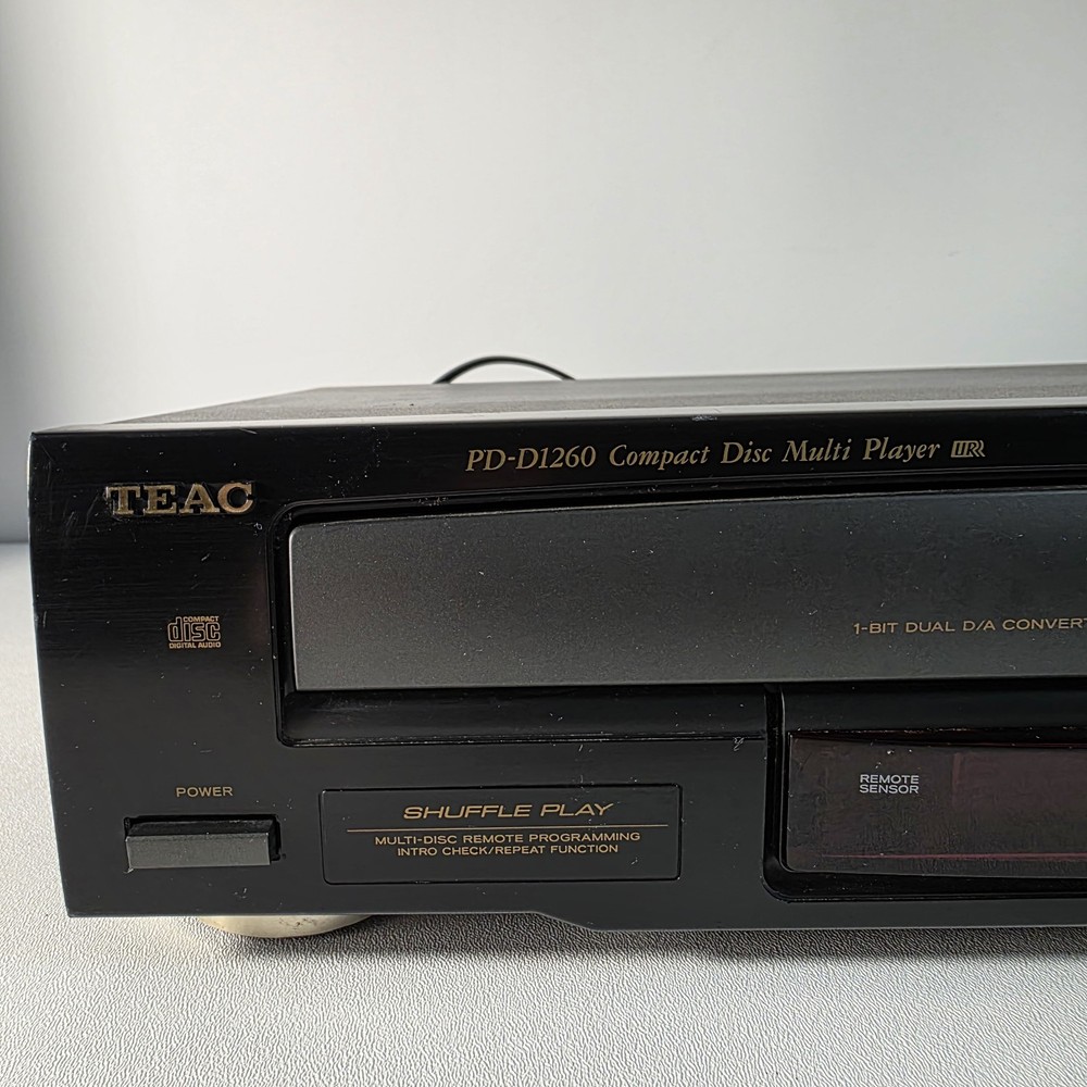 Teac PD-D1260 CD Changer No Remote Tested