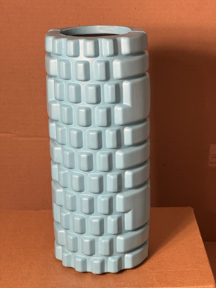 321 Strong Recovery Roller – 15" Solid Core Medium Density Foam Rolle –Blue–New