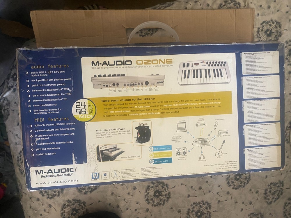 M-Audio Ozone *Midi Keyboard & interface *USB controller *mobile workstation