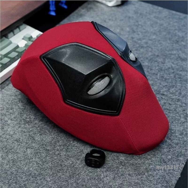 Marvel Deadpool Helmet Mask Movable Eye & Light Up Ring Remote Control Halloween