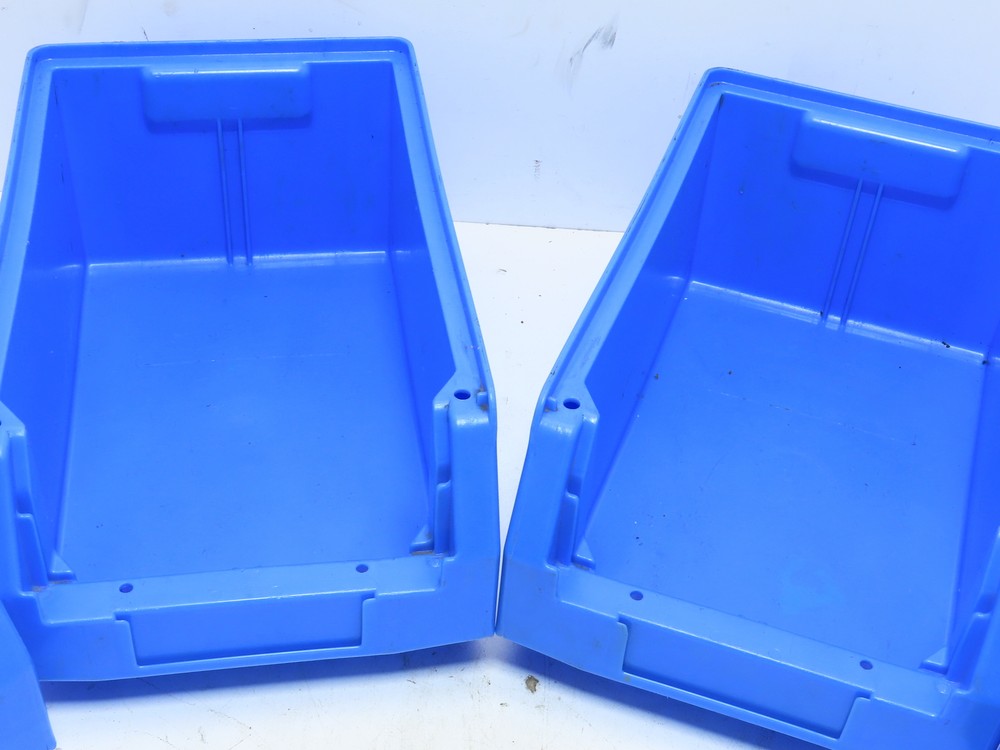 QTY 4 SSI SCHAEFER LF 322 GZW BLUE STACKABLE PLASTIC STORAGE CONTAINER BIN