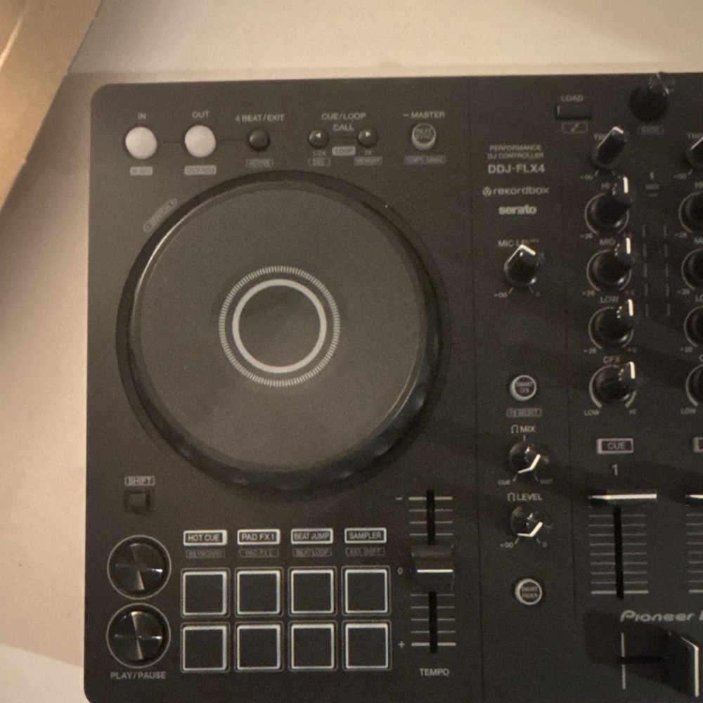 Pioneer DJ DDJ-FLX4 Double Deck DJ Controller Loop/Sampler Beat FX