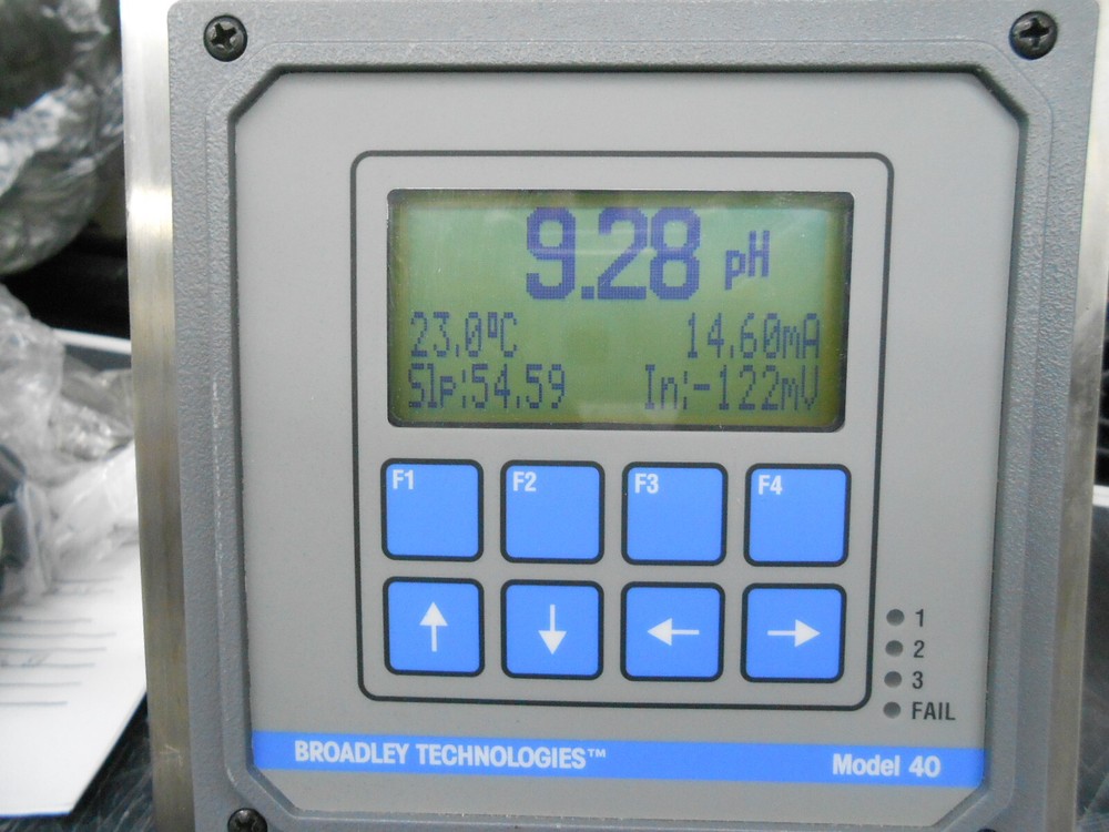 ROSEMOUNT 54EPHBT-01-09 BROADLEY TECHNOLOGIES MODEL 40 pH/ORP ANALYZER/CONTROL