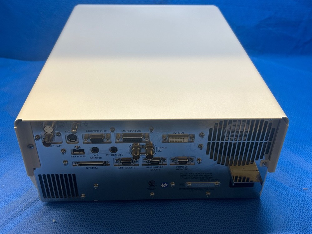 Olympus CV-170 Video Processor/Light Source