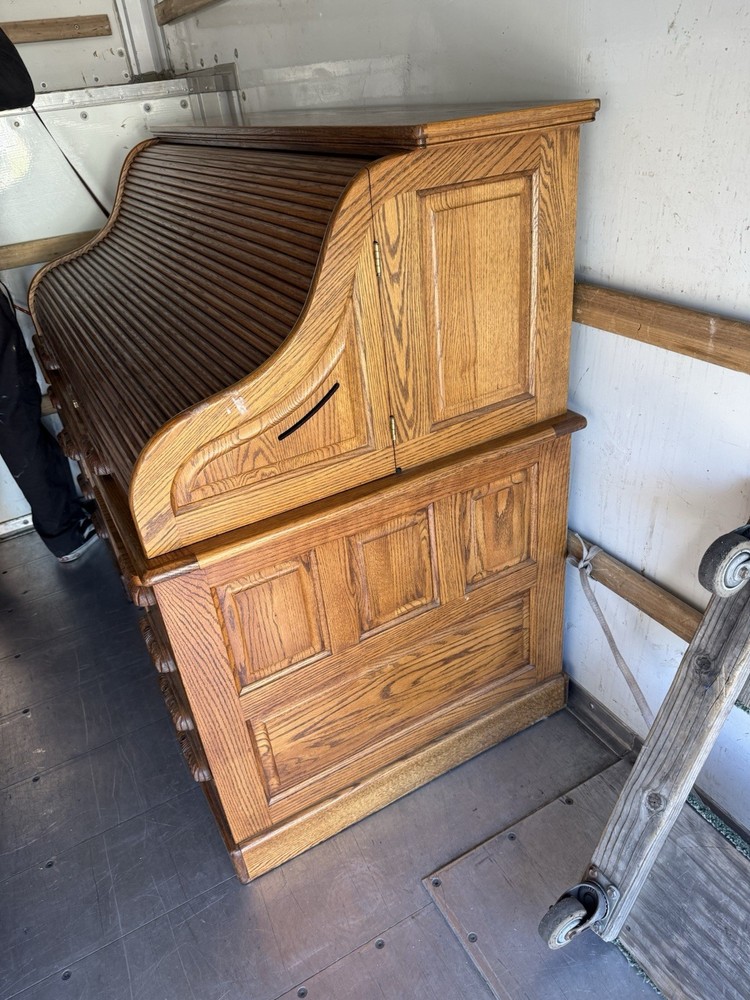 60” OAK ROLL TOP RAISED PANEL OAK ROLLTOP DESK