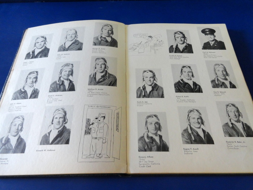 FT. STOCKTON ARMY AIR FIELD PILOT CLASS BOOK 44-E