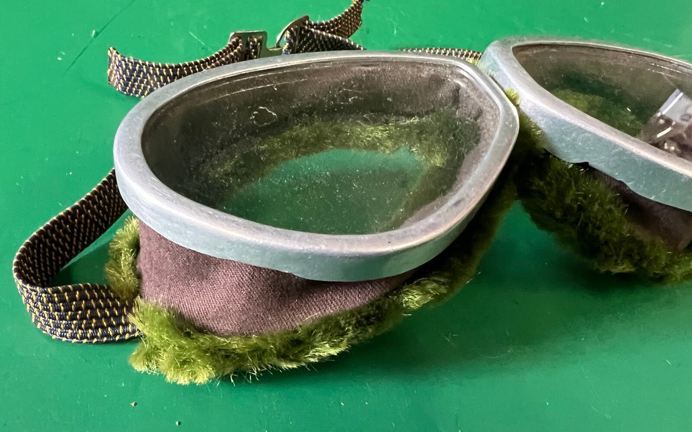 PRE WAR H.B. FLYING GOGGLES W/FUR LINING