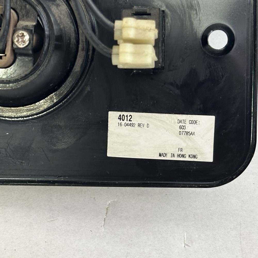 Peterbilt 1994 Dome Light Lamp 16-04492