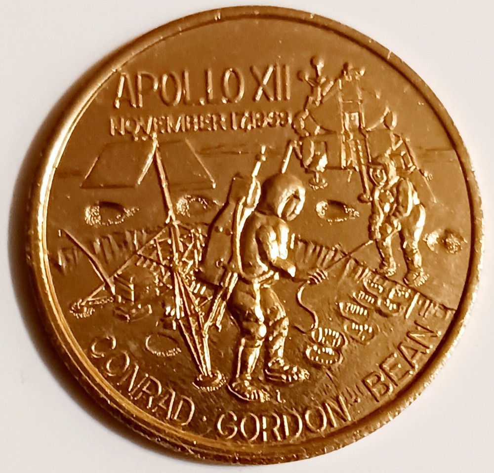 Appollo 12 Yankee Clipper Medal