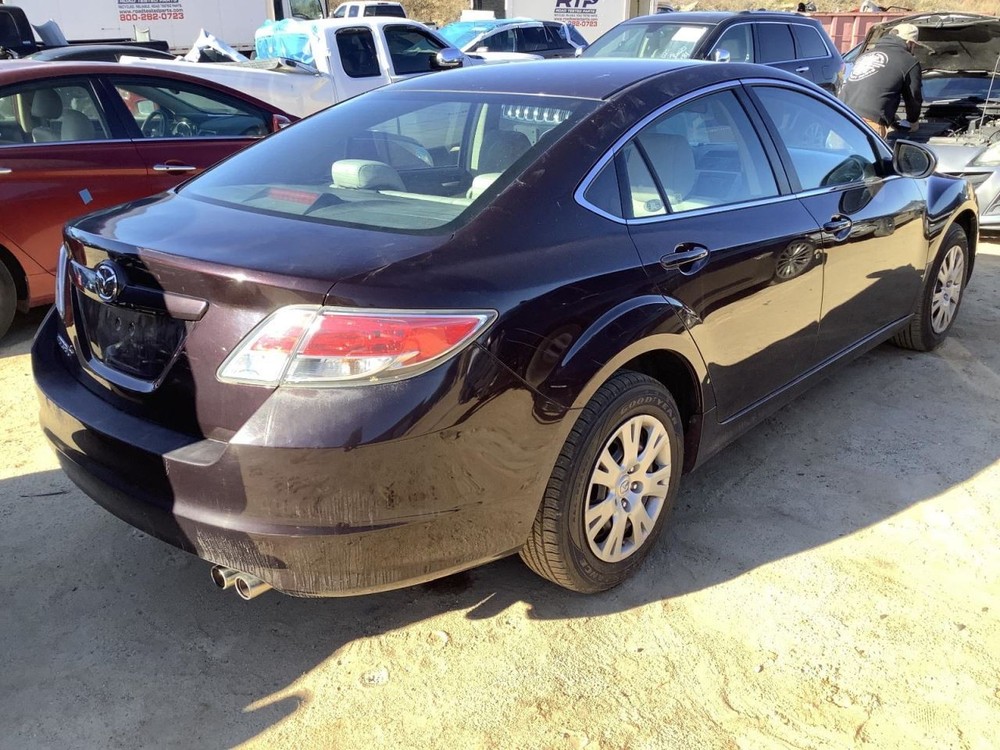 6 2011 Glove Box 4882914