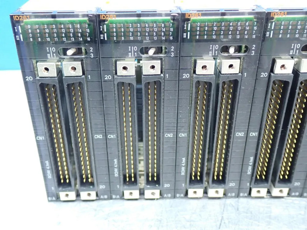 OMRON CJ-SERIES INPUT UNIT, 8PCS CJ1W-ID261